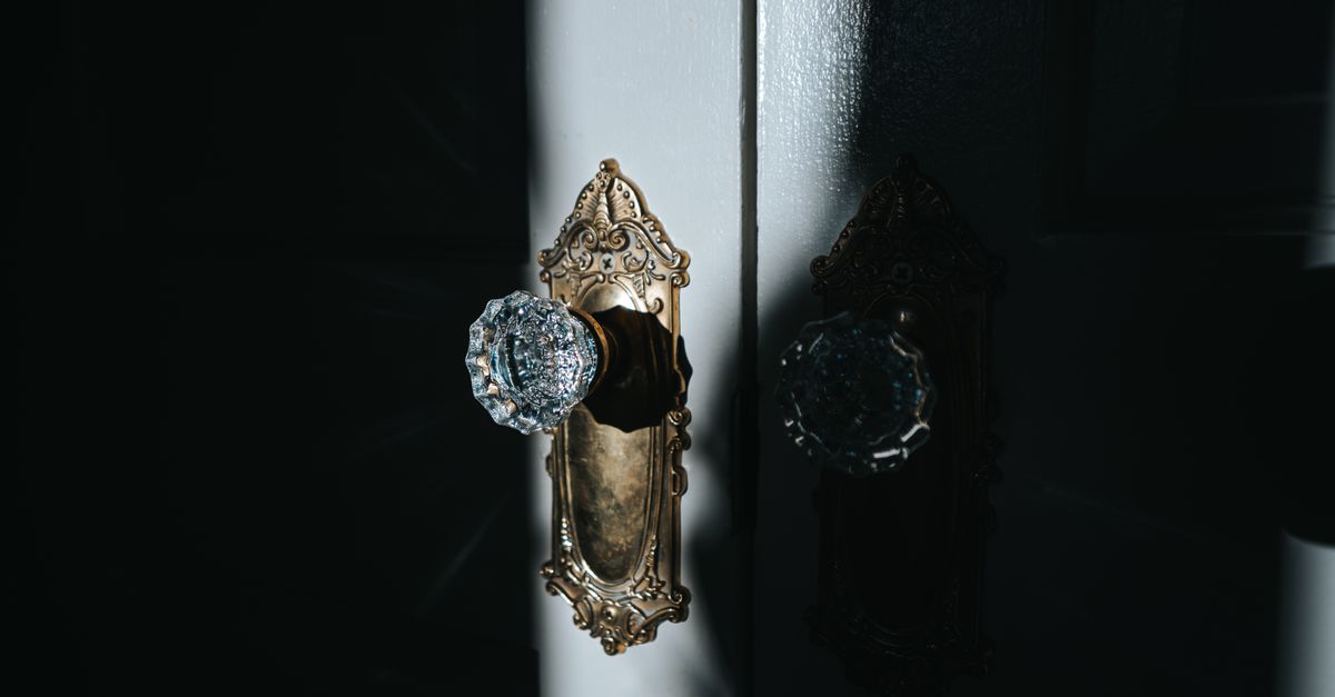 Commercial Lockout & Door Hardware Repair — Closter Locksmith