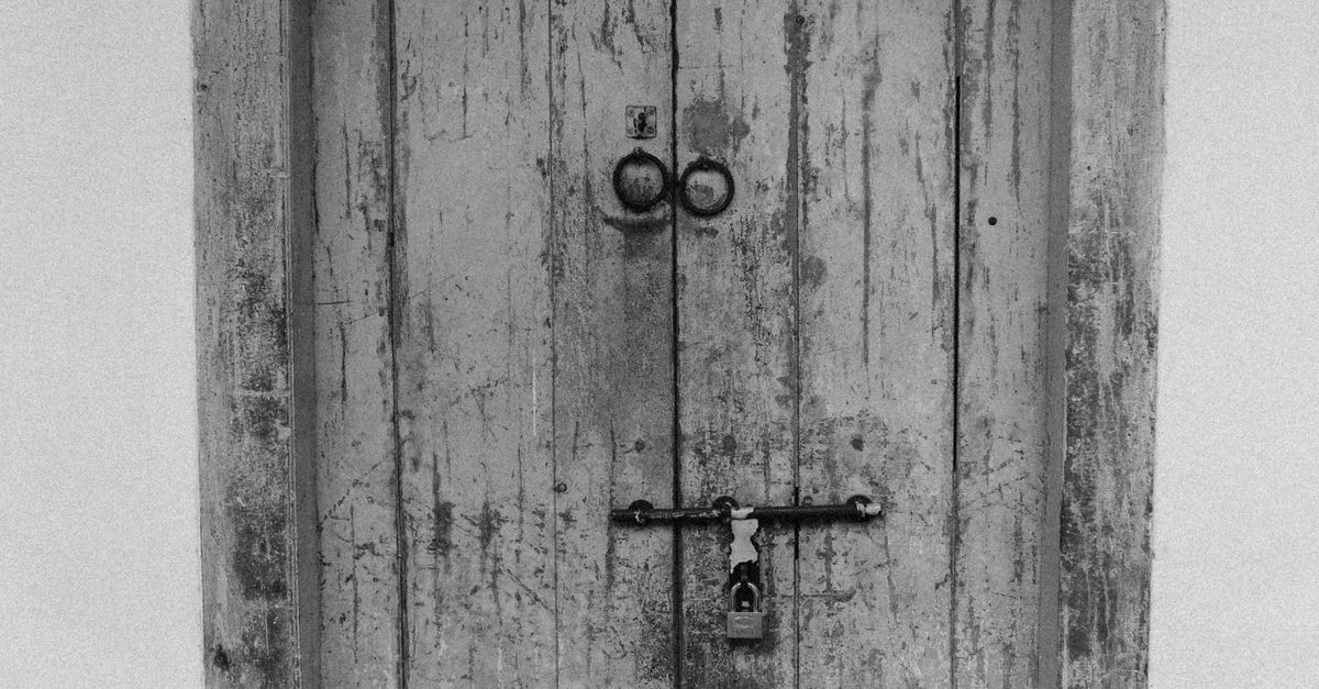 front door lock key — Closter Locksmith